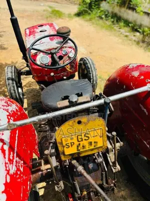 Massey-Ferguson MF 240 1994 Tractor (Used)