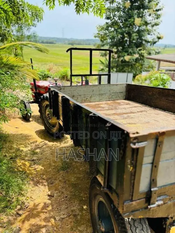 Massey-Ferguson MF 240 1994 Tractor (Used)
