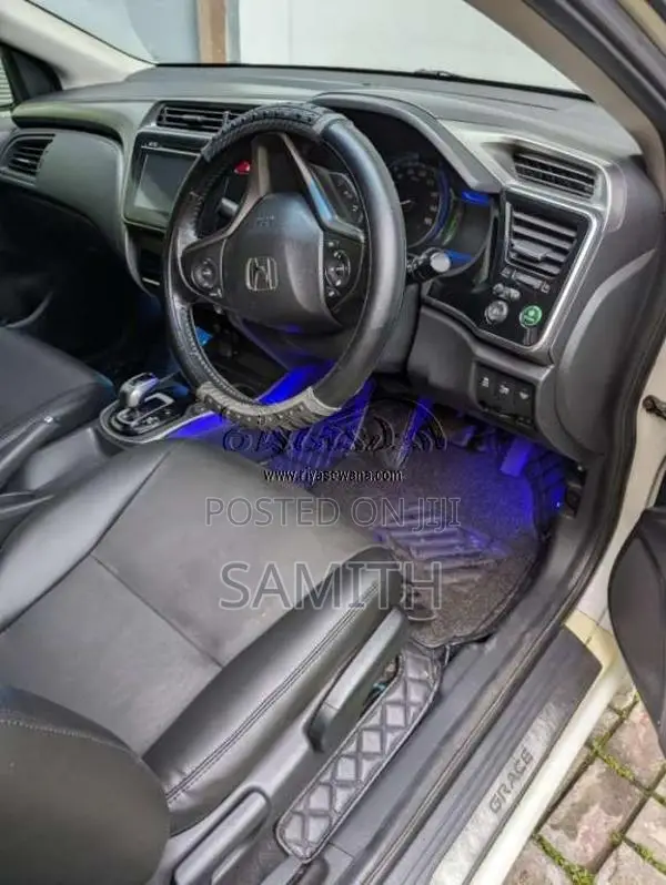 Honda Grace 2014 Car (Used)