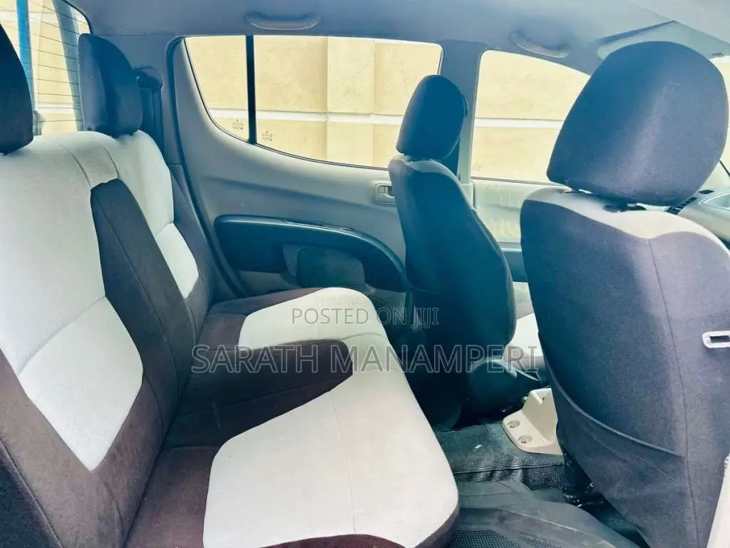 Mitsubishi L200 2WD 2011 Pickup (Used)