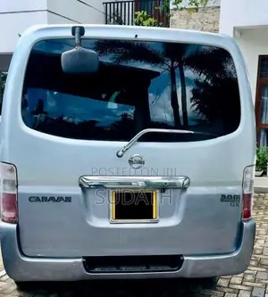 Nissan E25 2006 Van (Used)