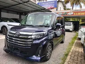Toyota Roomy Custom G 2023 Car Unregistered (Recondition)