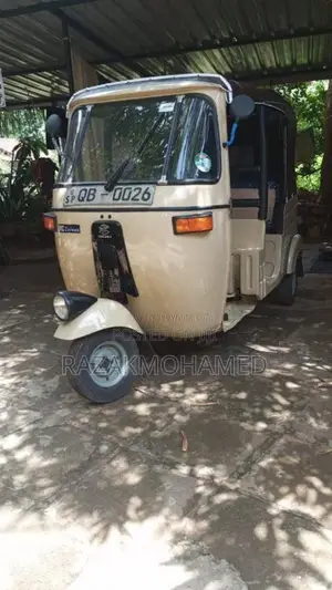 Bajaj 2 Stroke 2005 Three Wheel (Used)