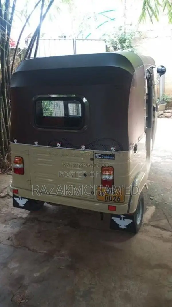 Bajaj 2 Stroke 2005 Three Wheel (Used)