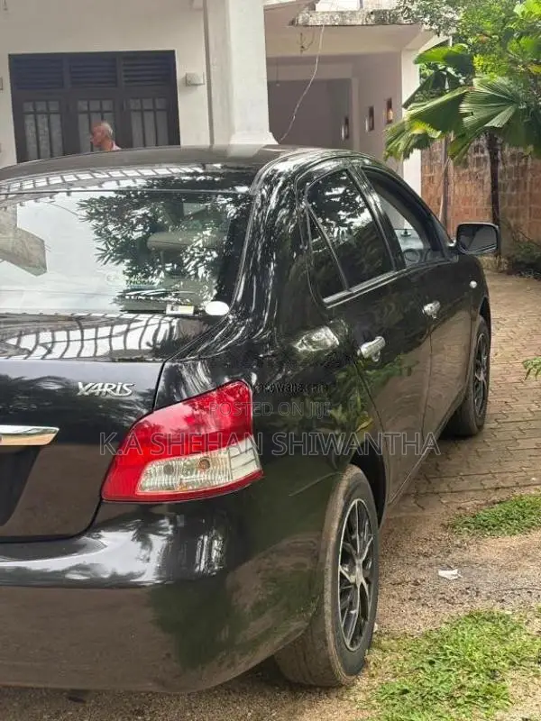 Toyota Yaris 2007 Car (Used)