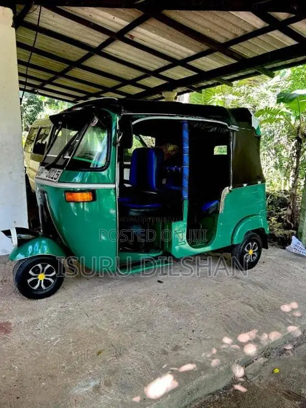 Bajaj 2 stroke 2006 Three Wheel (Used)