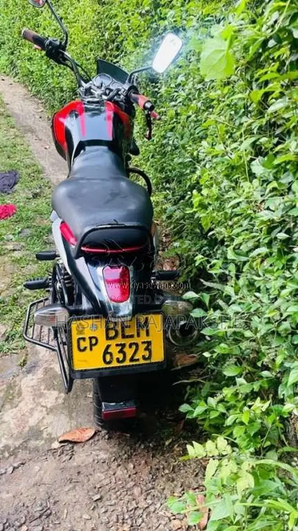Bajaj V15 2017 Motorbike (Used)