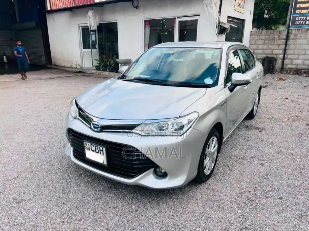 Toyota Axio G Grade 2018 Car (Used)
