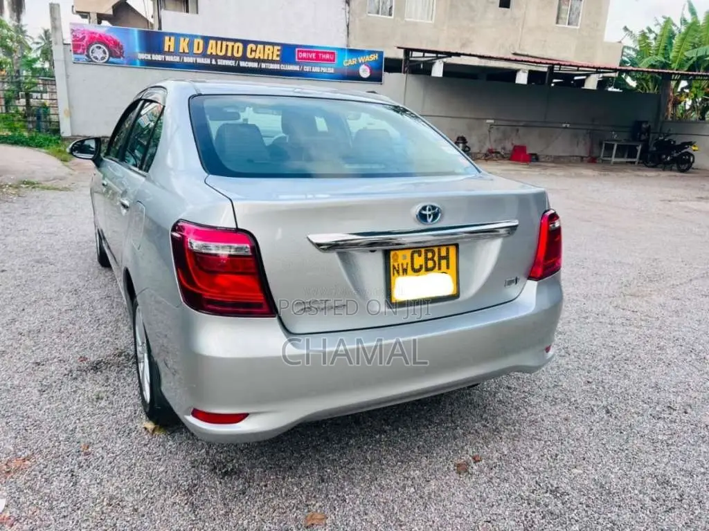 Toyota Axio G Grade 2018 Car (Used)