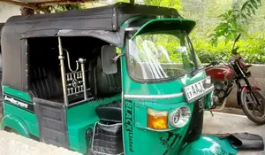 Bajaj RE 205 2013 Three Wheel (Used)