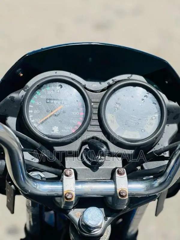 Bajaj CT-100 2010 Motorbike (Used)