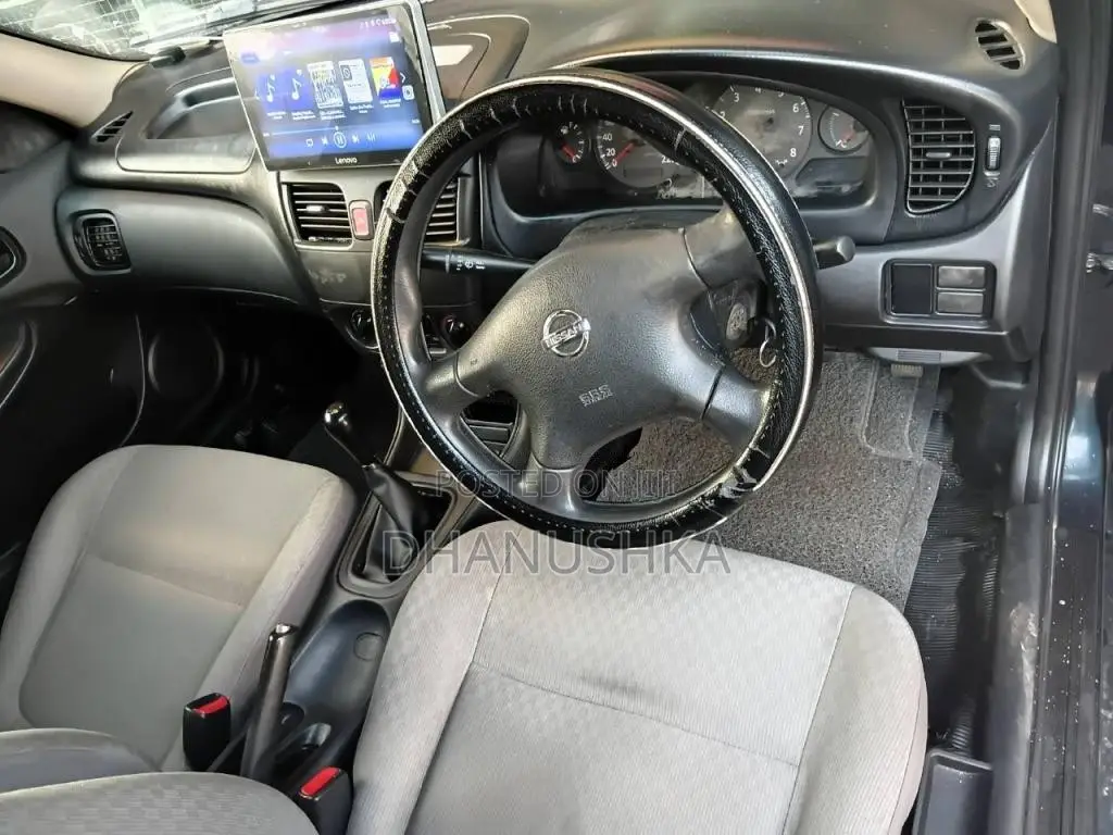 Nissan Sunny N17 2004 Car (Used)