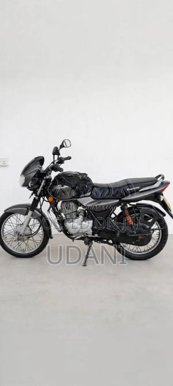 Bajaj Discover 2006 Motorbike (Used)