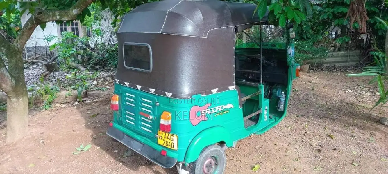 Bajaj RE 205 2013 Three Wheel Brand New