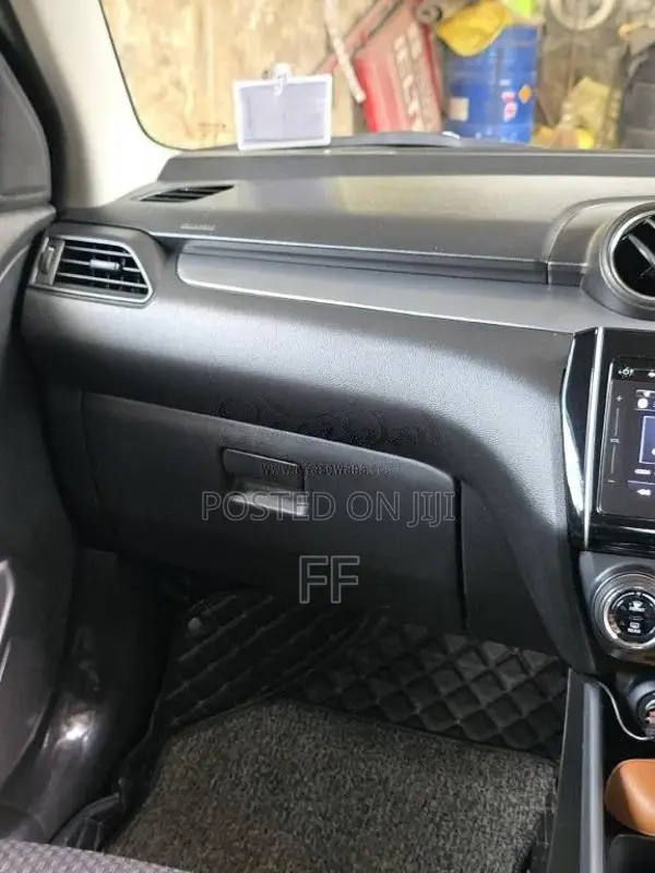 Suzuki SWIFT RS TURBOLOW MILAGE 2017 Car (Used)