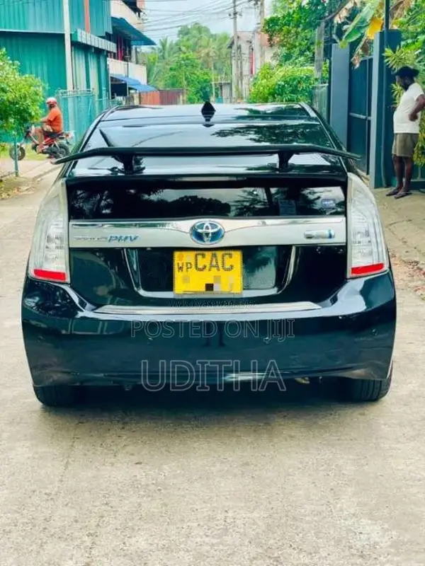 Toyota Prius 2014 Car (Used)