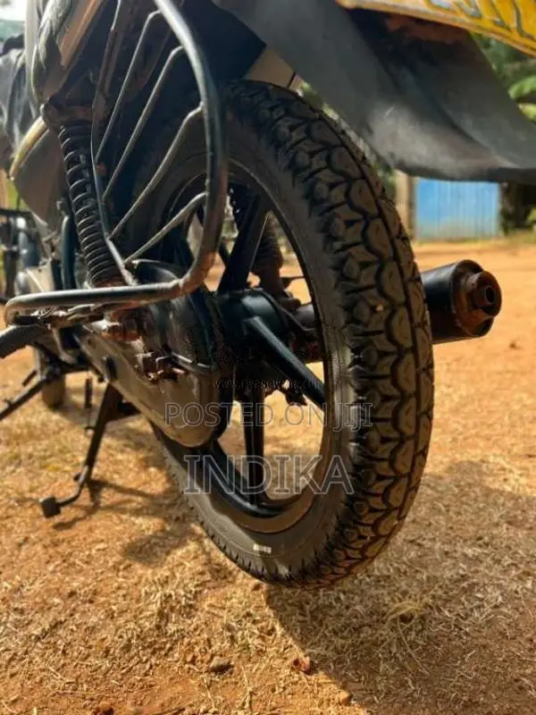 Bajaj Platina 2010 Motorbike (Used)
