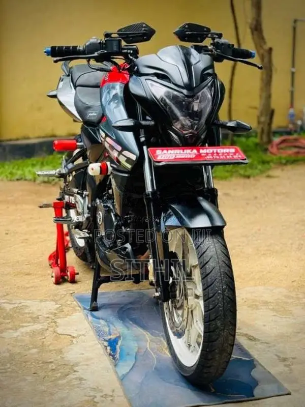 Bajaj Pulsar NS200 BGL 2018 Motorbike (Used)