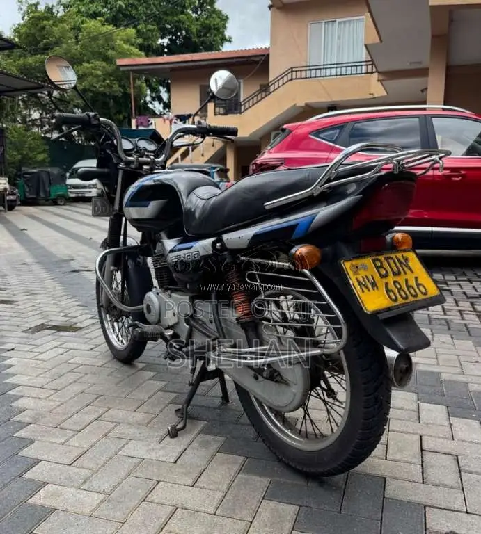 Bajaj CT-100 2016 Motorbike (Used)