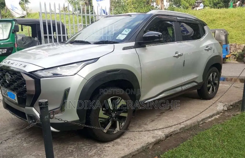 Nissan Magnite 2025 SUV (Used)