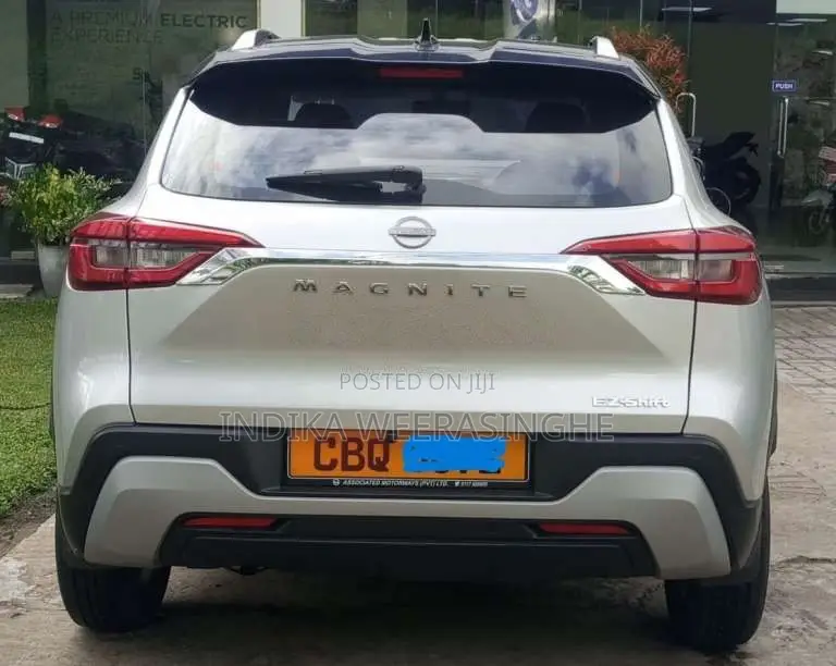 Nissan Magnite 2025 SUV (Used)