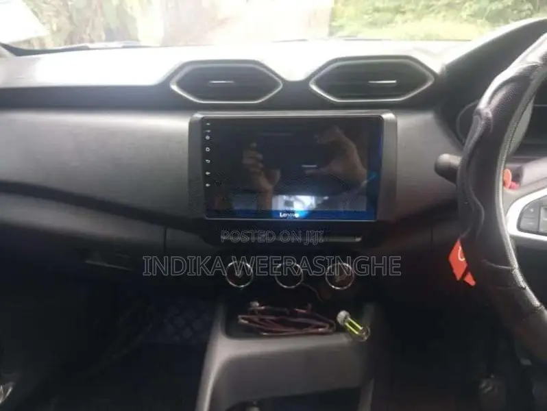 Nissan Magnite 2025 SUV (Used)
