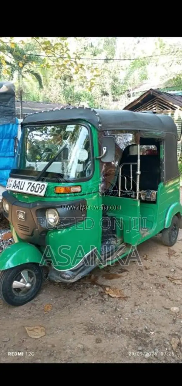 Bajaj RE 4 Stroke 2014 Three Wheel (Used)