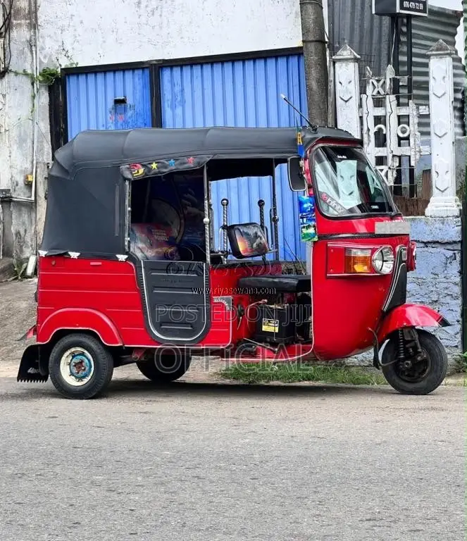 Bajaj RE 2011 Three Wheel (Used)