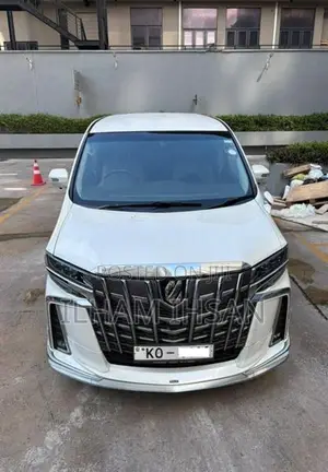 Toyota Alphard 2011