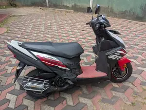 Yamaha RayZR 2018