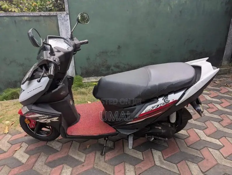 Yamaha RayZR 2018