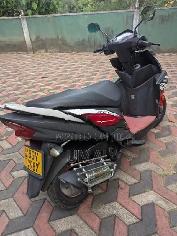 Yamaha RayZR 2018