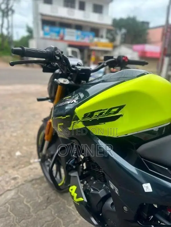 Hero Hunk 160R 2026