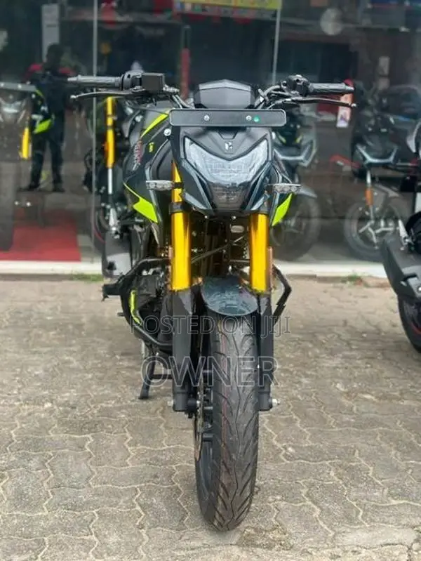 Hero Hunk 160R 2026