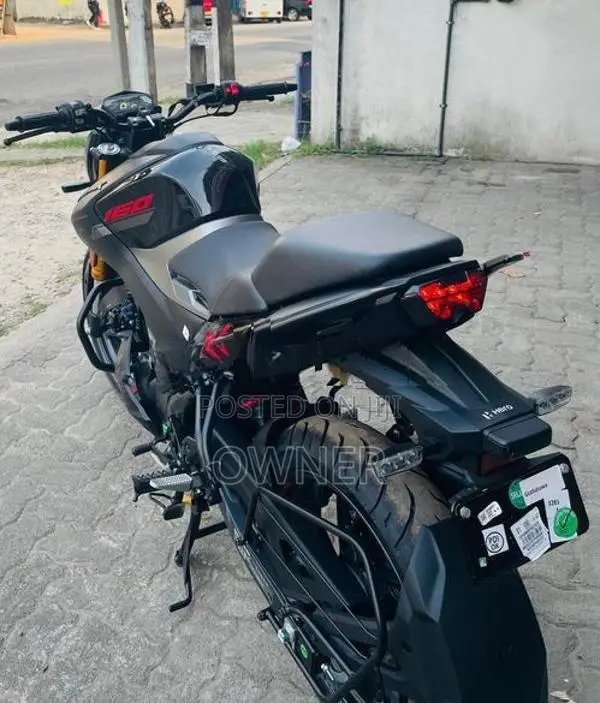 Hero Hunk 160R 2026