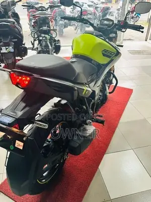 Hero Hunk 160R 2026