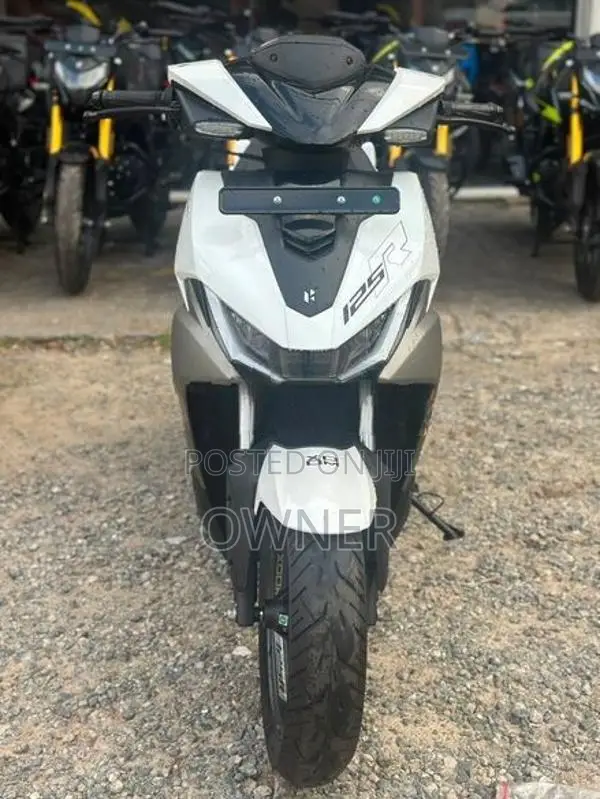Hero XOOM 125R 2026