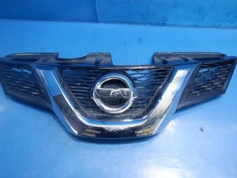 Nissan X-Trail NT32 Front Shell