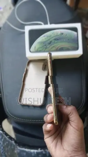 Apple iPhone XS (Used)