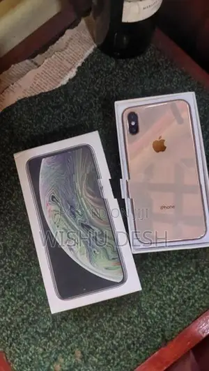 Apple iPhone XS (Used)
