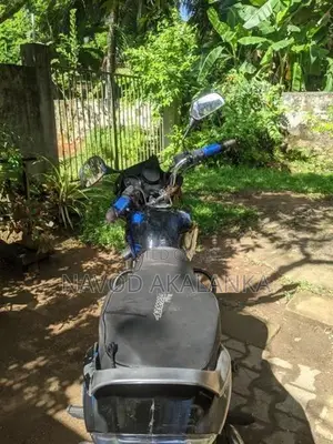 Bajaj Discover 2011