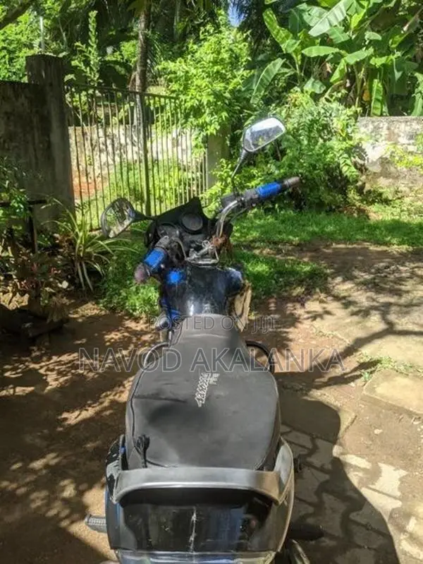 Bajaj Discover 2011