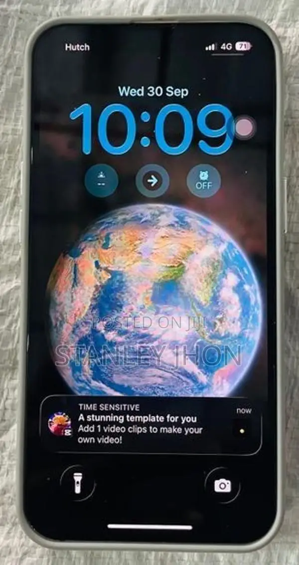 Apple iPhone 13 (Used)