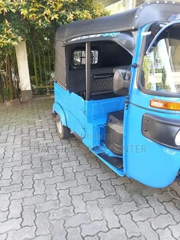 Bajaj RE 2026