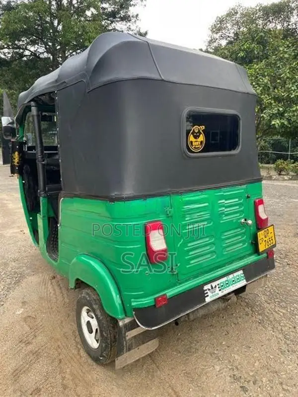 Bajaj RE 2008