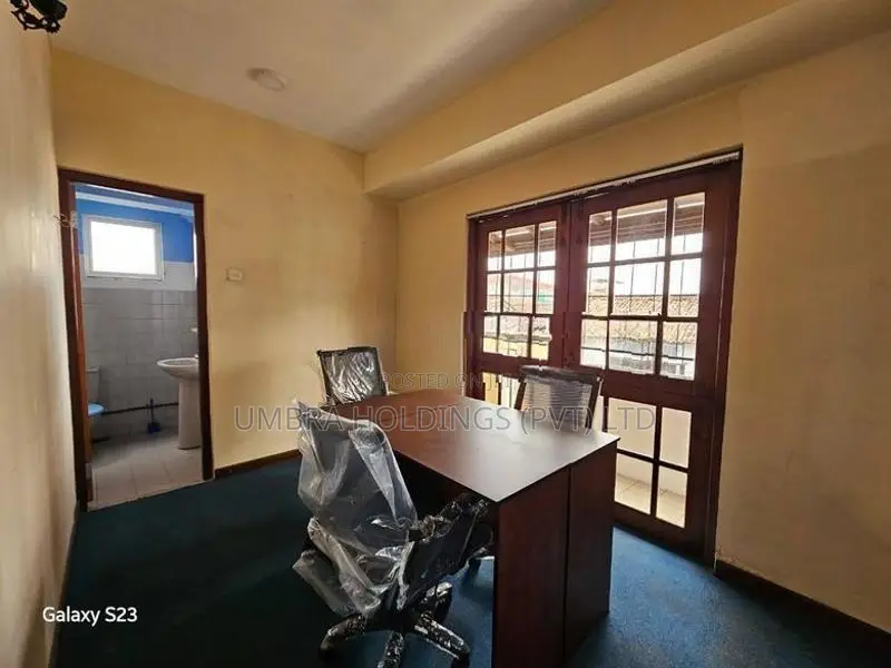 OFFICE FOR RENT IN CASTLE STREET, COLOMBO 08 - 886U