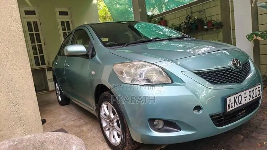 Toyota Yaris 2011