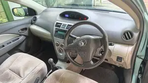 Toyota Yaris 2011