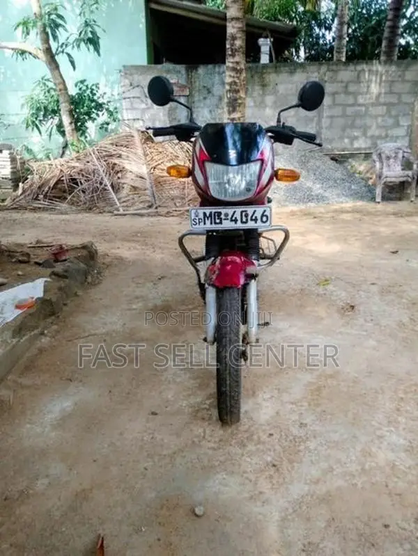 Bajaj CT100 2004
