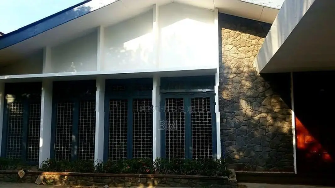 Commercial Building for Rent - Weerakoon Gardens, Kandy